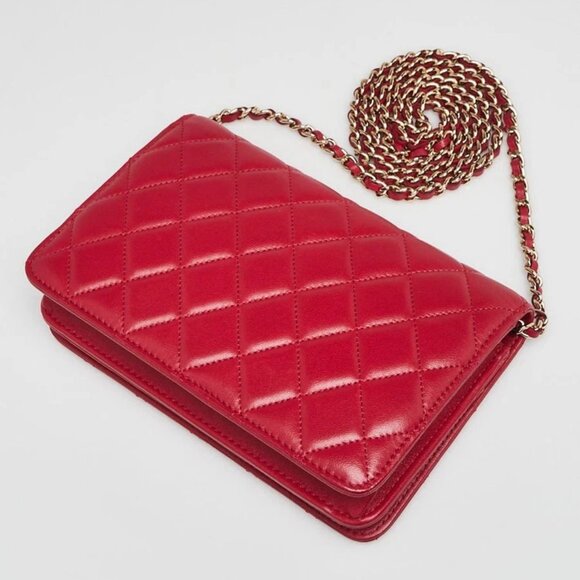 Chanel Red Quilted Lambskin Leather All About Chanel WOC Clutch Bag - Picture 3 of 12